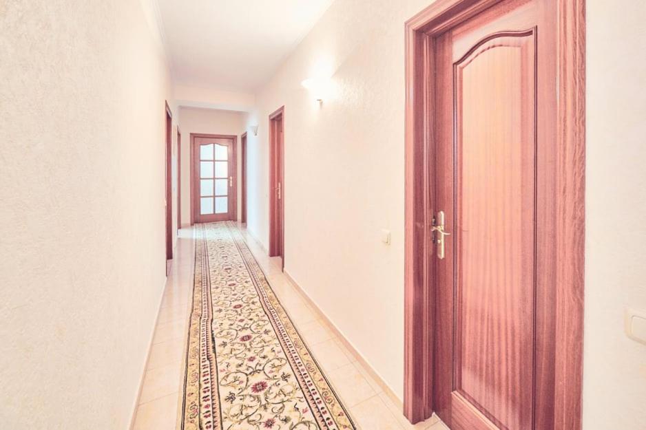 Роскошная 3К Квартира 170М2 На Оболонской Набережной Kyiv Exterior photo